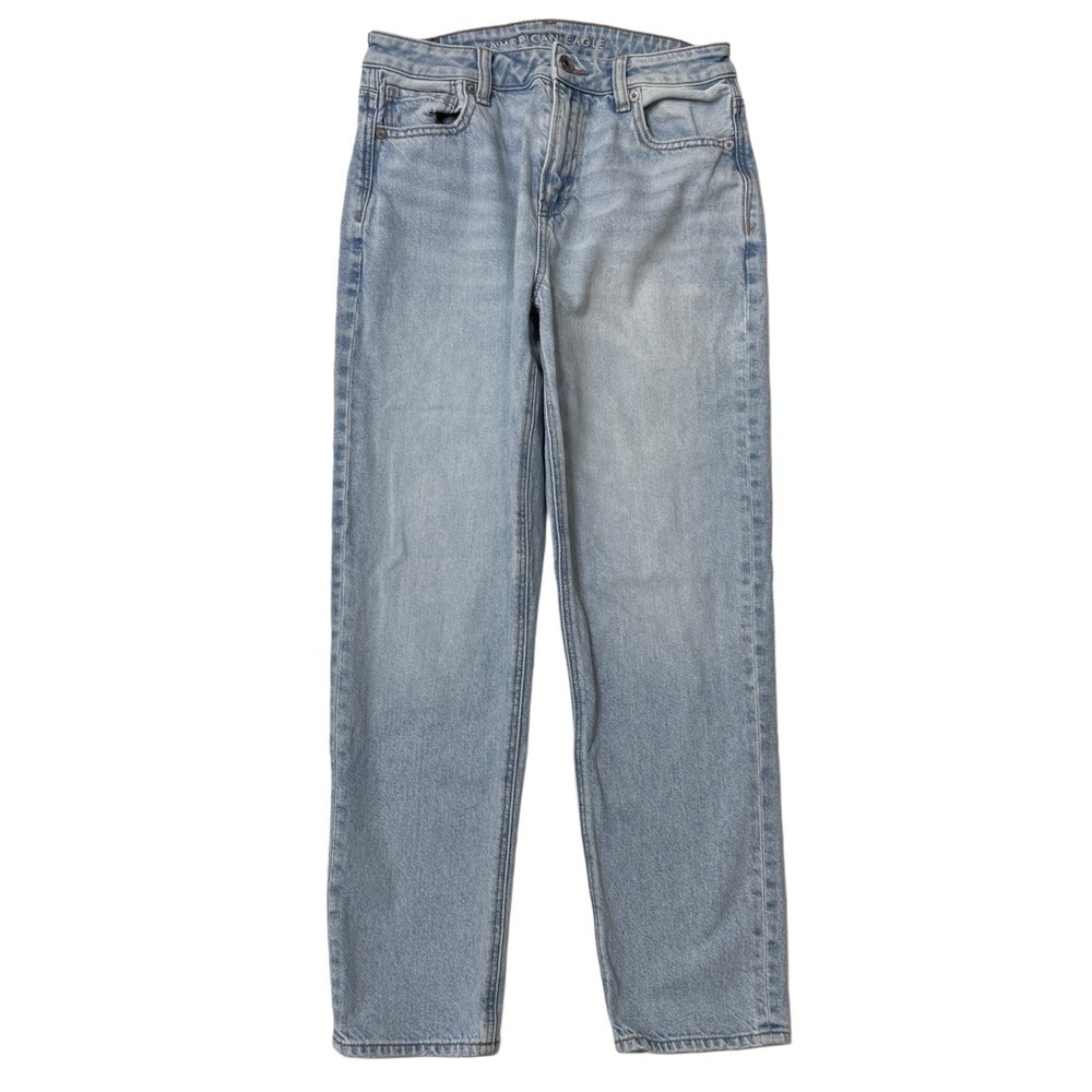 {American Eagle} "Mom Jean" Short Blue Cheeky Tapered Straight Leg Denim Jeans